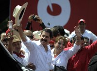 Honduras.- Zelaya señala que no acepta el resultado del TSE y que Castro es la presidenta de Honduras