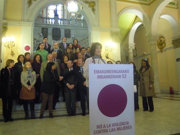 Acto municipal en Bilbao contra la violencia machista