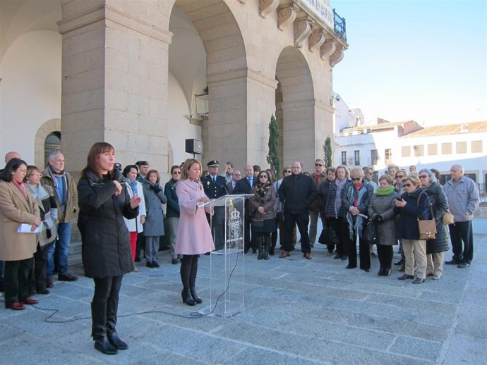 Acto Insititucional Contra La Violencia De Género En Cáceres