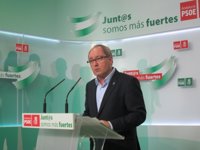 PSOE-A ve "fuerte" el pacto con IULV-CA para acabar la legislatura y tiene como objetivo "ganar por mayoría absoluta"