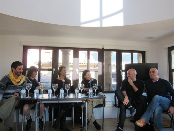 Presentación de 'Esculpiendo el vacío' con las intérpretes dos coreógrafos