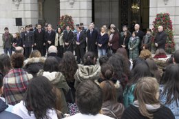 Acto contra la violencia de género frente Ayuntamiento de A Coruña.