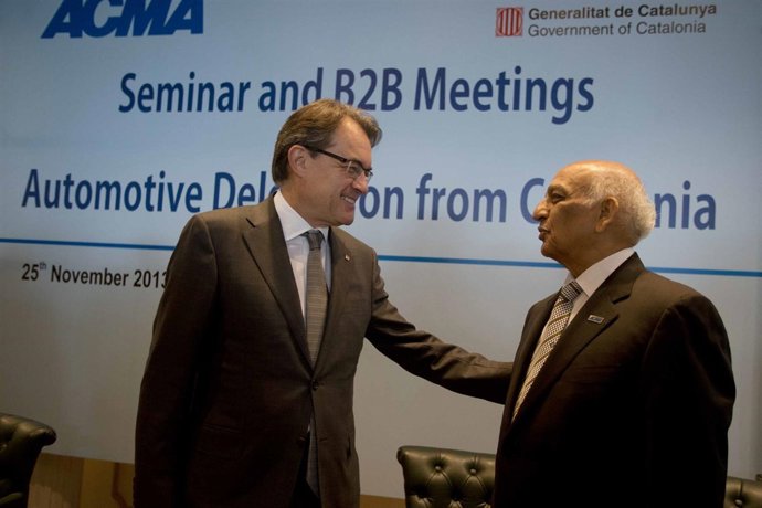 Artur Mas con el vicepresidente de la ACMA, Ramesh Suri