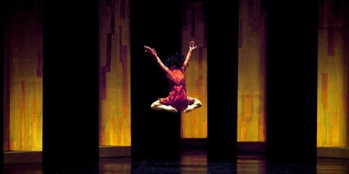 Imagen de un espectáculo de danza