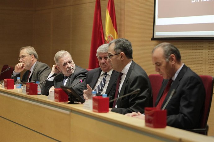 Beteta y Arturo Fernández en una jornada sobre morosidad