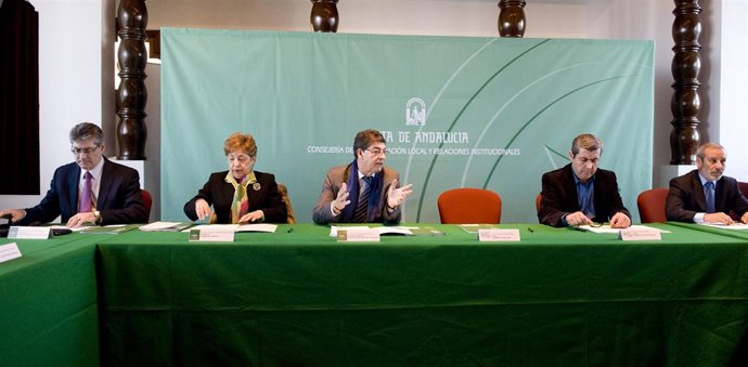 Valderas preside el Consejo Andaluz de Concertación Local