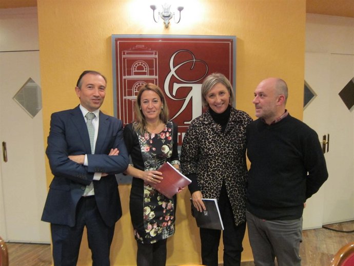 Miembros Del Consejo Rector Del Gran Teatro De Cáceres