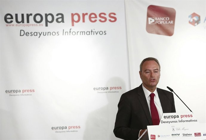 Alberto Fabra en un desayuno de Europa Press