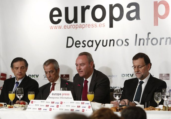 Rajoy con Fabra en el Desayuno de Europa Press