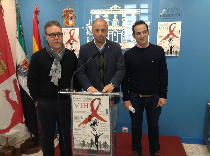 Presentación de la carrera solidaria contra el Sida en Cáceres