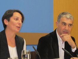 La concejal de CHA, Leticia Crespo, y el portavoz, Juan Martín