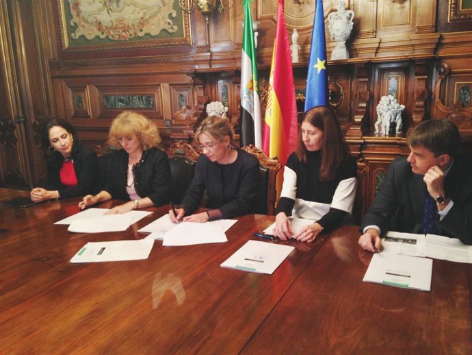 Acuerdo AENOR y el Gobierno de Extremadura 