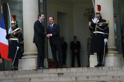 Rajoy se reúne con Hollande en el Palacio del Elíseo