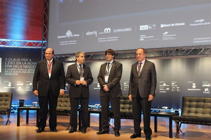 Pau Herrera (AED), Francesc Homs, Carles Puigdemont y Joan Giraut