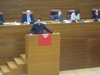 El PP valida en las Corts el decreto del Consell por el que nombró a sus consejeros sin pasar por la Cámara