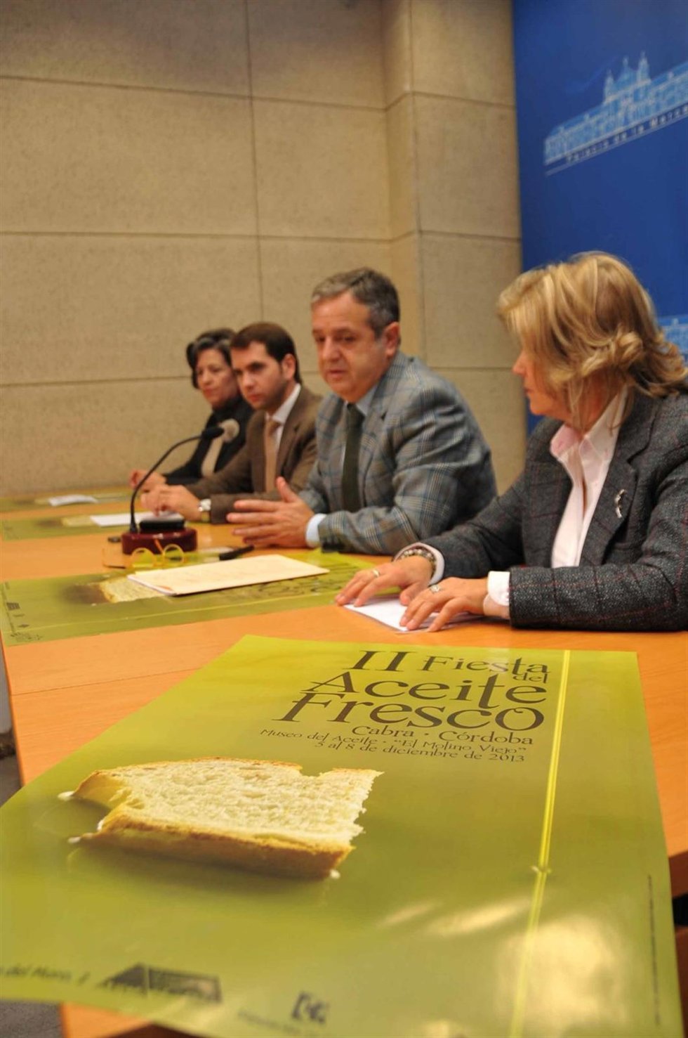 Priego y Fuentes (centro) en la presentación