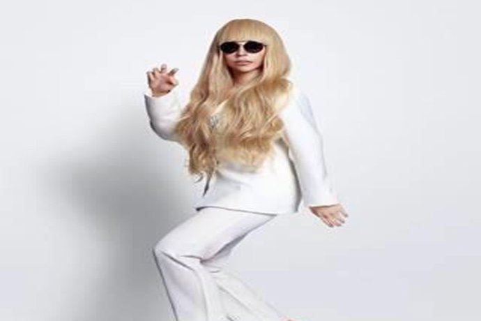 La nueva tendencia: Lady Gaga convertida en muñeca
