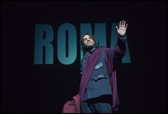 Sergio Peris-Mencheta en 'Julio César'  