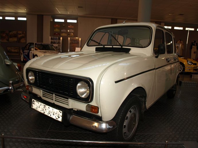 Renault 4L que se puede ver en el museo