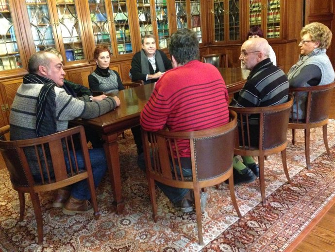 Garitano reunido con familiares de presos de ETA.
