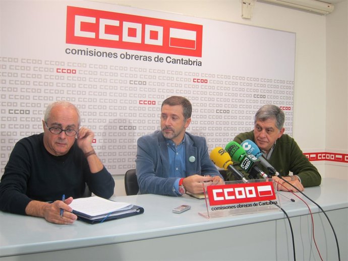 Responsables de educación de CC.OO, UGT y STEC