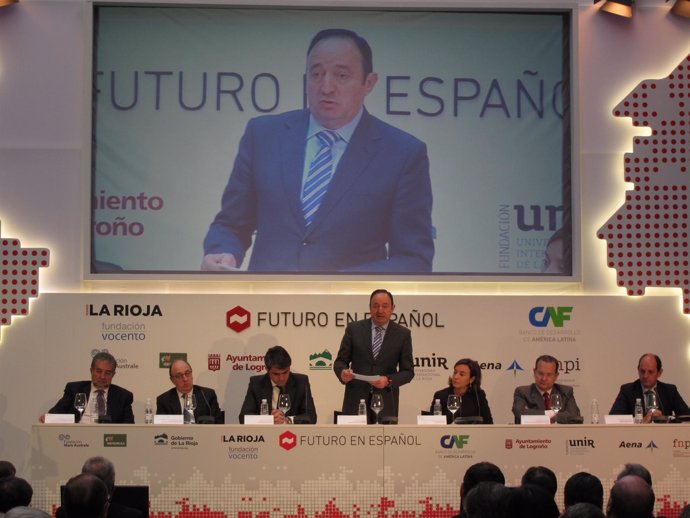 Sanz inaugura jornadas 'Futuro Español' de Vocento y CAF