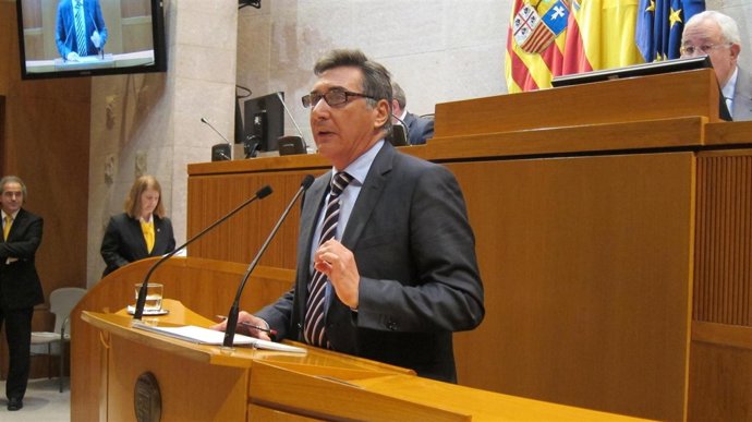 El consejero de Sanidad, Ricardo Oliván