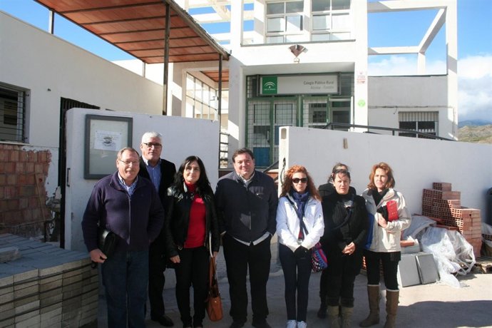 Arévalo en su visita al colegio rual Alcolea-Fondón