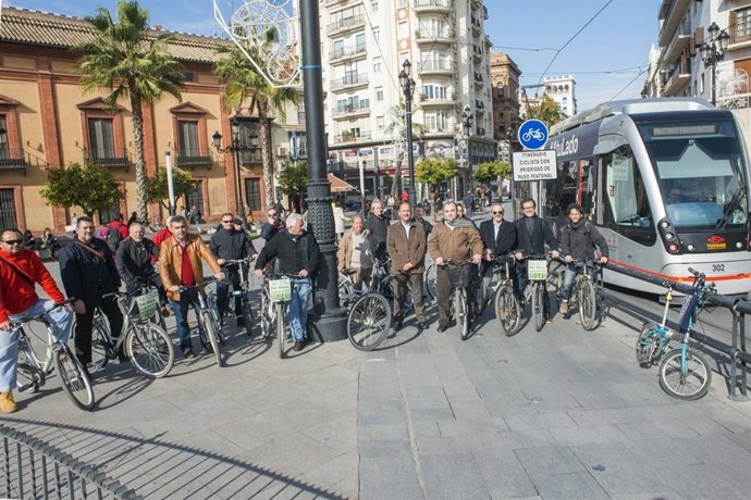 Delegación jerezana en Sevilla.