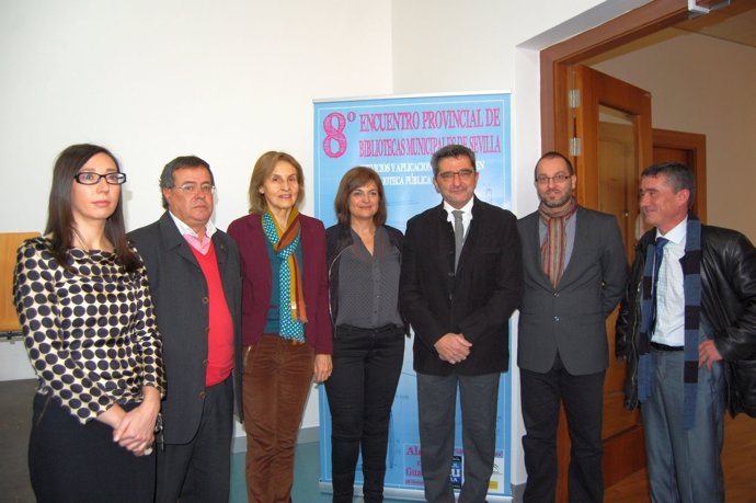Representantes del 8º Encuentro de Bibliotecas Municipales de Sevilla.