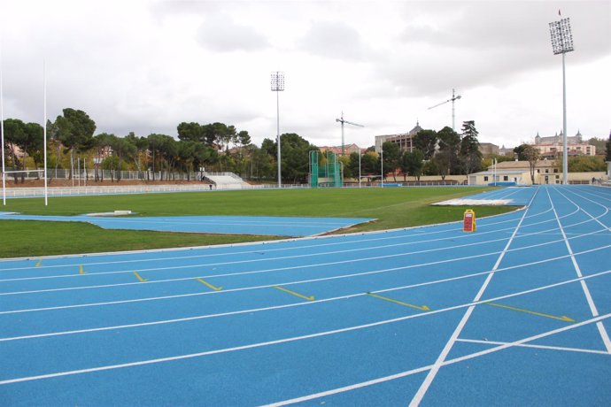 PISTA  DE  ATLETISMO