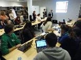 Los alumnos del Curso de informadores juveniles reciben formación sobre el VIH