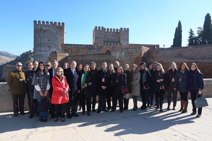 Visita de la Comisión de Cultura en el Congreso a la Alhambra