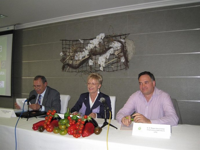 Víboras en la clausura de la asamblea de Hortyfruta