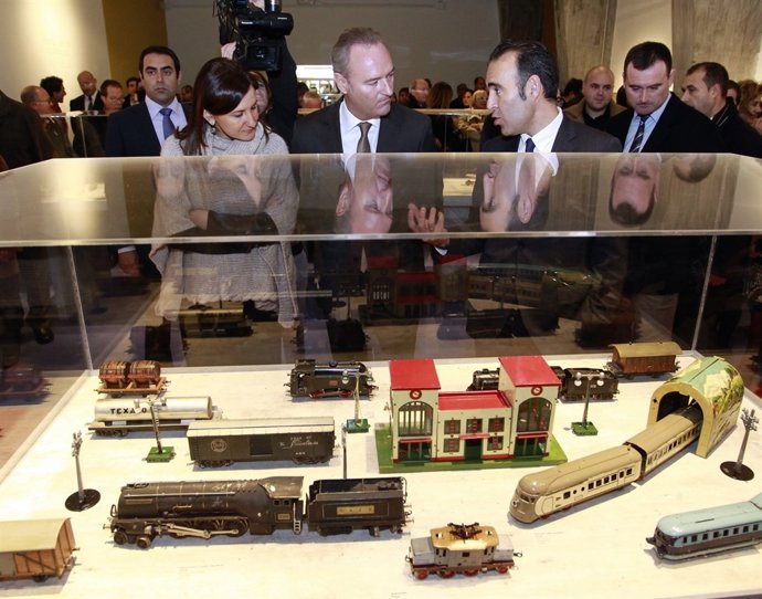 Fabra destaca el apoyo del Consell a la marcha turística 'Comarca del juguete'