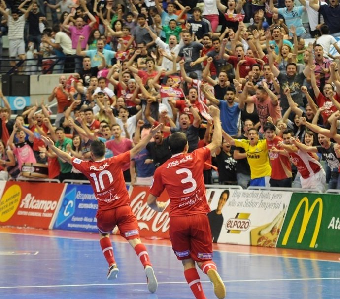 Los jugadores de ElPozo Murcia Álex y José Ruiz