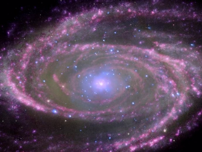 Agujero negro supermasivo en la galaxia espiral M81 
