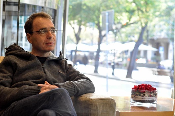 El escritor David Safier