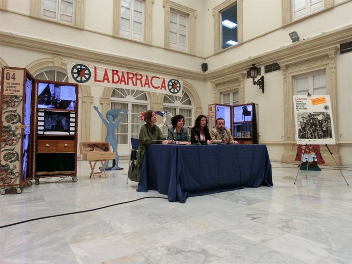 Exposicion sobre La Barraca en Diputacion 