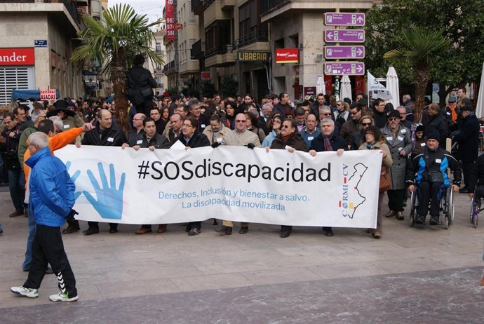 Marcha del CERMI CV en Valencia