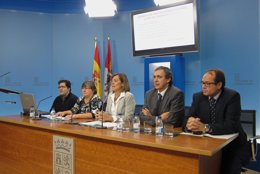 Marcos durante la presentación de la Ley de Servicios Sociales en lectura fácil