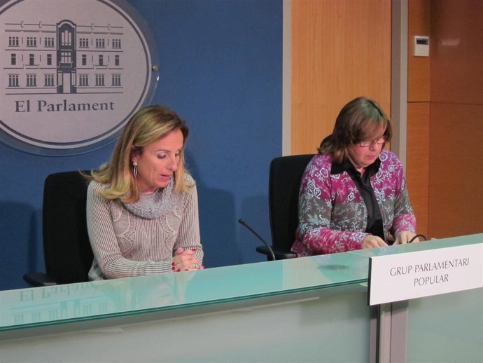 Mabel Cabrer y Virtudes Marí