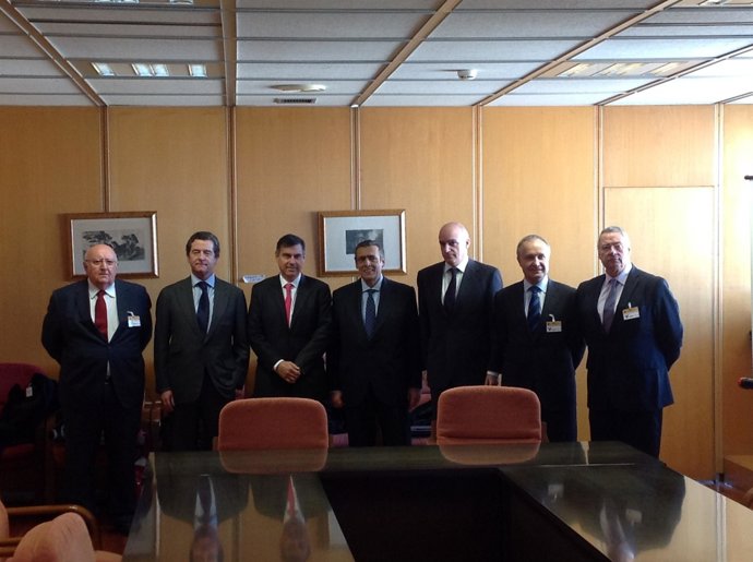 Acuerdo para promover la finaciación a pymes y autónomos que compren un vehículo