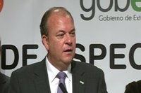 Monago destaca la bajada del desempleo en Extremadura e insiste en que "hay que seguir trabajando" en la materia