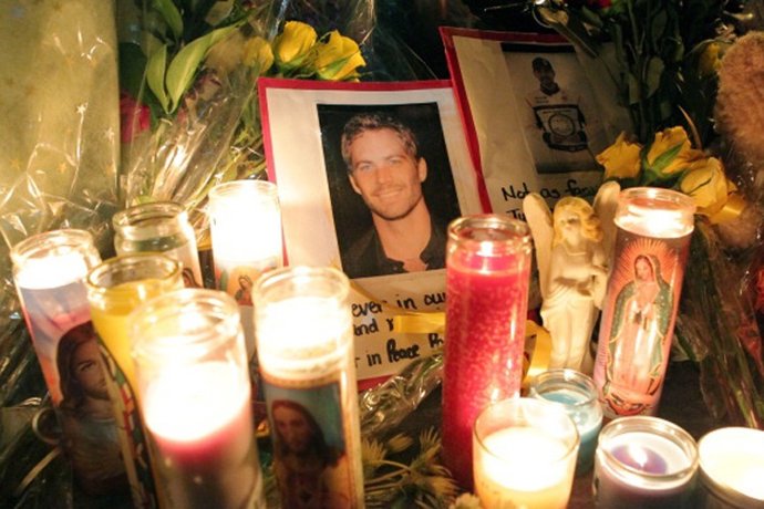 VALENCIA, CA - DECEMBER 01:  A general view of atmosphere as fans pay tribute to