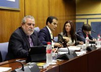 Durán anuncia un plan estratégico para analizar el futuro de la RTVA