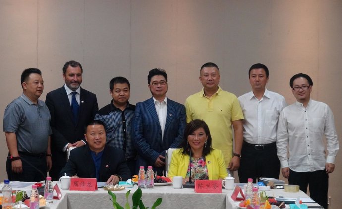 Leticia chen con empresarios chinos en andalucía