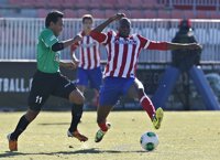 El Atlético prepara la visita al Sant Andreu goleando al Mitra Kukar indonesio