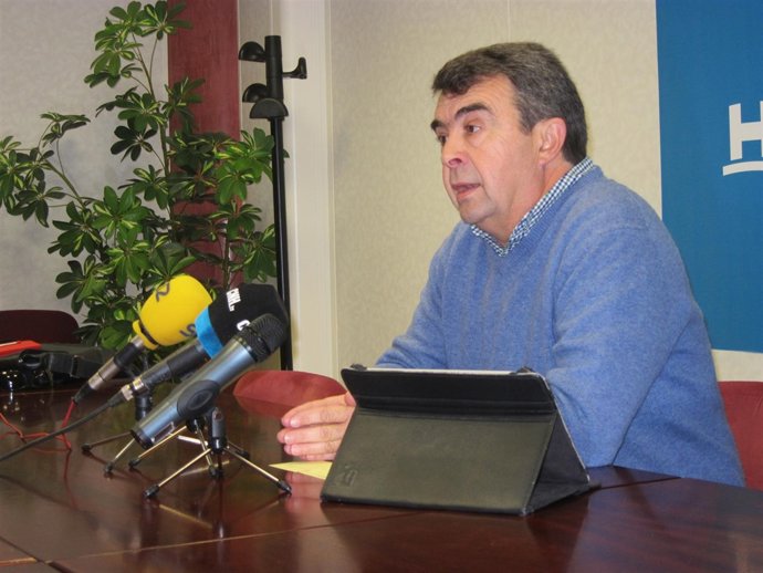 El portavoz del PSOE en la Diputación, José Martín.