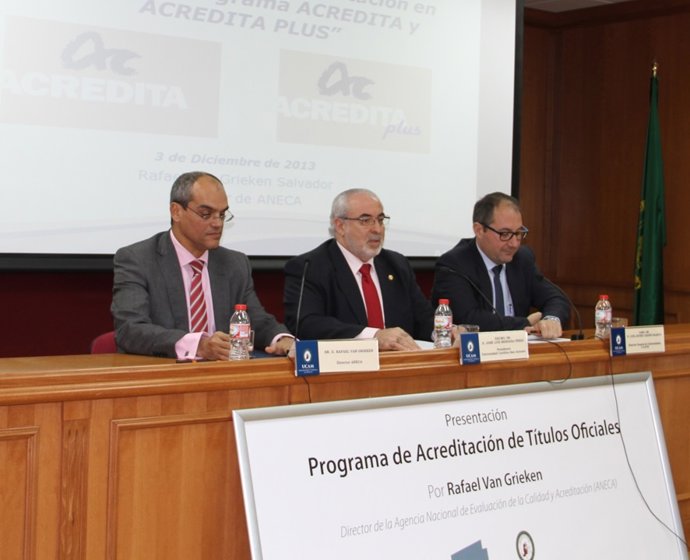 Presentación programa ACREDITA en la UCAM
